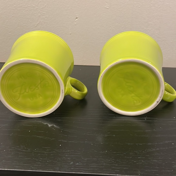 Vintage Fiesta-ware set of 2 green mugs! EUC! No chips or cracks. - Picture 5 of 5